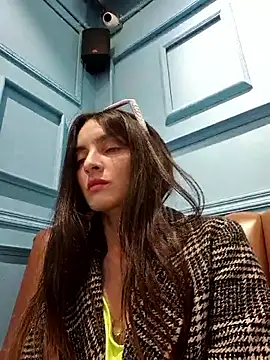 Sam Sara online show from April 18, 2026, 4:53 pm