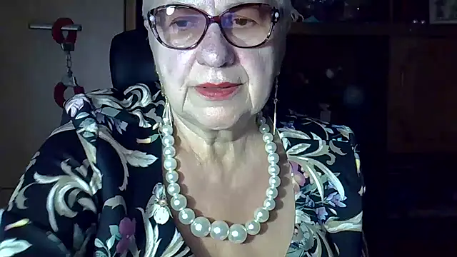 Snapshot of SweetCherry27 chatting on October 1, 2025, 4:44 pm SweetCherry27 online show from October 1, 2025, 4:44 pm