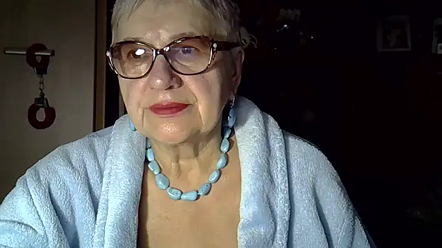 Snapshot of SweetCherry27 chatting on September 29, 2025, 4:34 pm SweetCherry27 online show from September 29, 2025, 4:34 pm