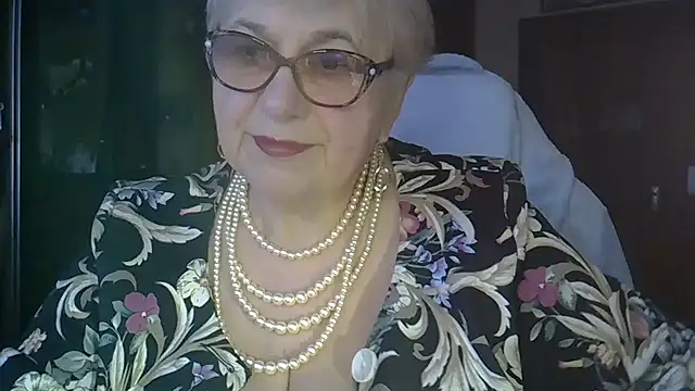 Snapshot of SweetCherry27 chatting on March 12, 2025, 4:41 am SweetCherry27 online show from March 12, 2025, 4:41 am