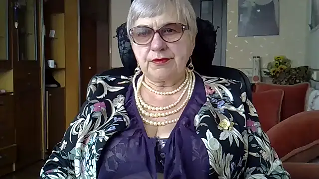 Snapshot of SweetCherry27 chatting on March 18, 2025, 2:17 pm SweetCherry27 online show from March 18, 2025, 2:17 pm