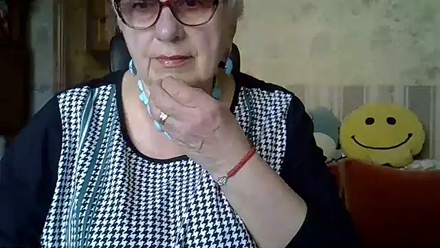 SweetCherry27 online show from April 15, 2026, 8:09 am