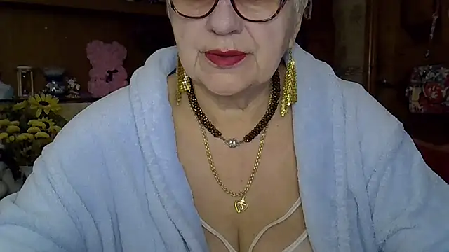 SweetCherry27 online show from November 4, 2025, 5:33 am