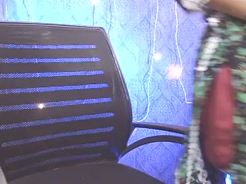 Snapshot of Supriya201 chatting on February 24, 2025, 1:10 pm Supriya201 online show from February 24, 2025, 1:10 pm