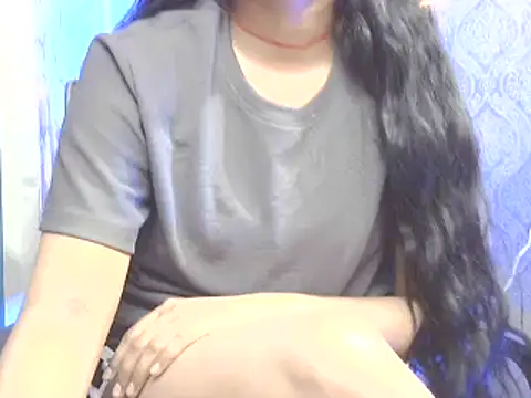 Snapshot of Supriya201 chatting on March 18, 2025, 2:39 pm Supriya201 online show from March 18, 2025, 2:39 pm