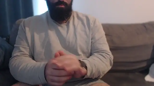 hugemachohandsome online show from February 22, 2026, 8:06 am