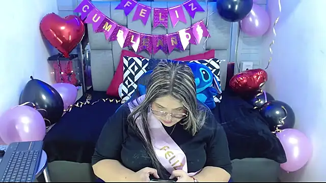 evelin zaens online show from October 10, 2025, 7:09 am