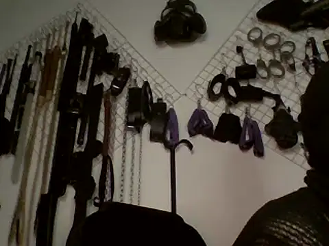 FeticheMacabre online show from December 14, 2024, 1:17 am