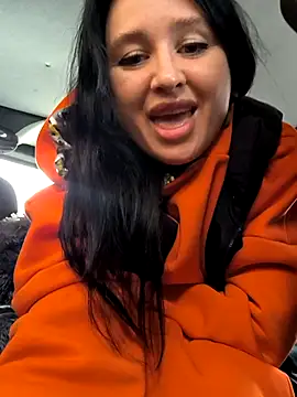 KikiXRed online show from March 4, 2026, 10:12 am