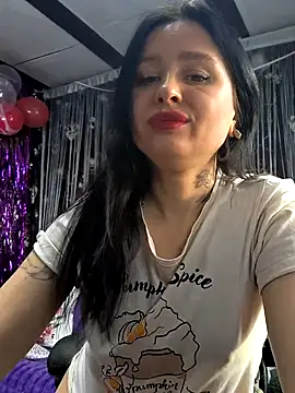 Snapshot of KikiXRed chatting on February 21, 2026, 6:15 am KikiXRed online show from February 21, 2026, 6:15 am