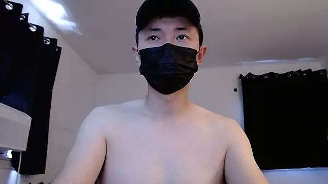 twbobo00715 online show from October 4, 2025, 4:19 pm