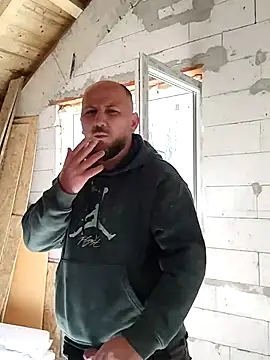 hopeandhupe online show from March 20, 2025, 8:42 am