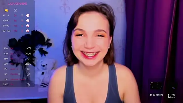 Snapshot of KindHazelHere_ chatting on January 7, 2026, 6:13 pm KindHazelHere online show from January 7, 2026, 6:13 pm