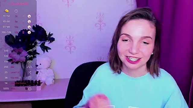 Snapshot of KindHazelHere_ chatting on February 23, 2026, 10:27 am KindHazelHere online show from February 23, 2026, 10:27 am