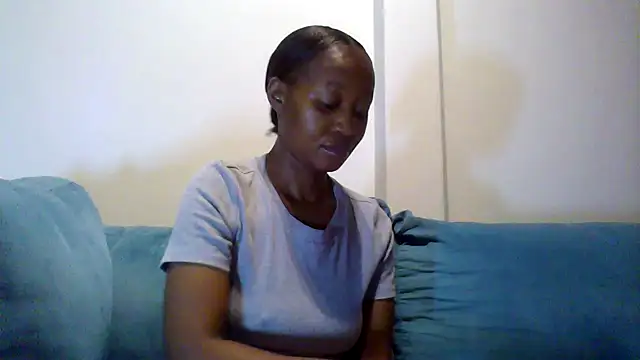 Snapshot of Hardnipples8 chatting on February 5, 2026, 11:22 pm Hardnipples8 online show from February 5, 2026, 11:22 pm