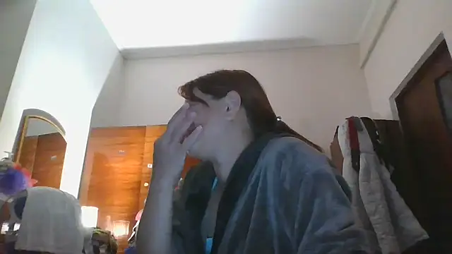 ShawnaAdams online show from September 26, 2025, 6:04 pm