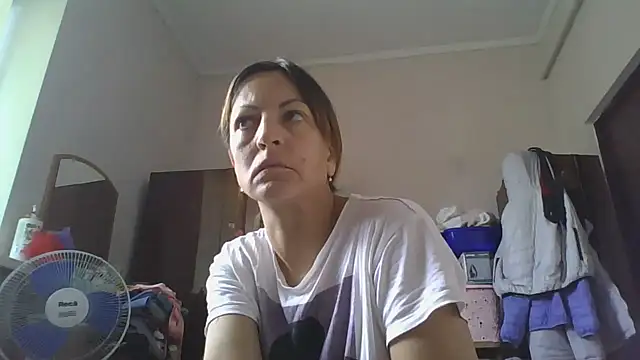 ShawnaAdams online show from September 20, 2025, 8:41 am