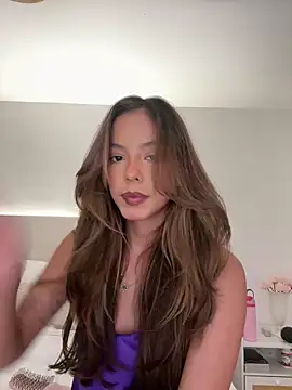 Bella cutte  online show from December 17, 2025, 11:54 pm