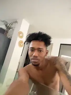 matatanlove online show from February 3, 2025, 10:32 pm