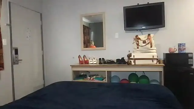 TiffaneyLove online show from March 16, 2026, 10:01 pm