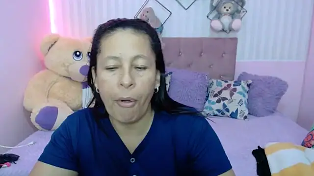 Snapshot of mature_martina chatting on November 14, 2025, 10:02 pm mature martina online show from November 14, 2025, 10:02 pm