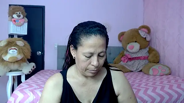 Snapshot of mature_martina chatting on December 1, 2025, 6:42 pm mature martina online show from December 1, 2025, 6:42 pm