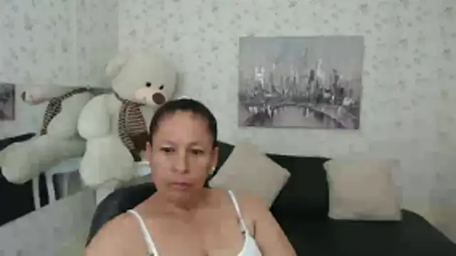 Snapshot of mature_martina chatting on May 7, 2026, 7:56 am mature martina online show from May 7, 2026, 7:56 am