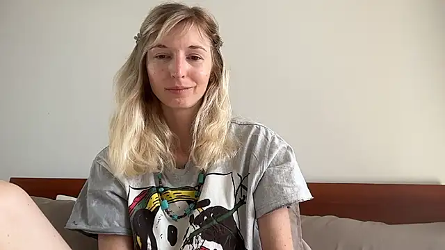 Snapshot of ivankai_ chatting on February 20, 2026, 3:14 am ivankai online show from February 20, 2026, 3:14 am