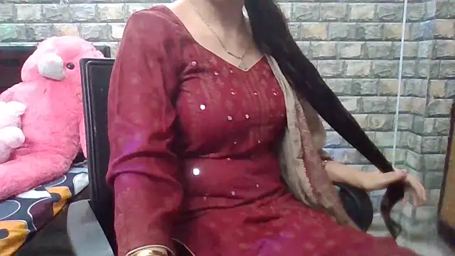 Sexy iknoor online show from November 18, 2025, 4:38 am