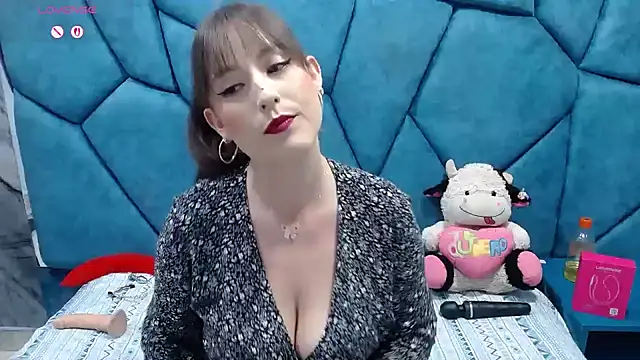 Snapshot of Belly_Rosse chatting on April 22, 2026, 2:02 pm Belly Rosse online show from April 22, 2026, 2:02 pm