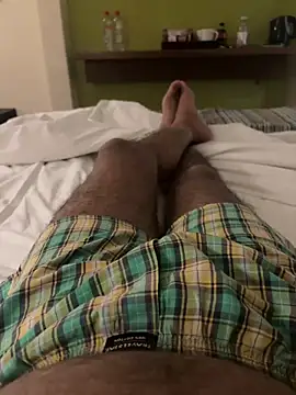 Snapshot of yourheroforfun chatting on December 14, 2025, 7:19 pm yourheroforfun online show from December 14, 2025, 7:19 pm