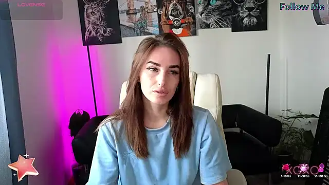 xx adrihanna xx online show from March 13, 2025, 6:26 am