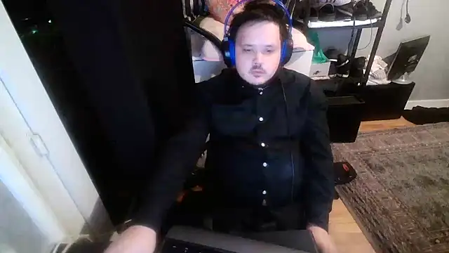 Bebemickey75 online show from January 25, 2025, 1:32 am