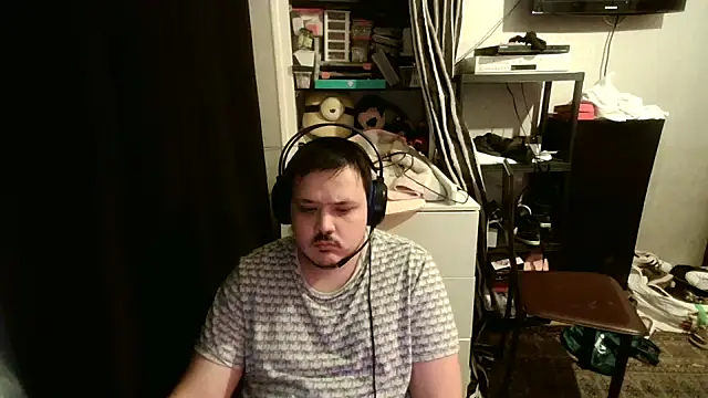 Bebemickey75 online show from February 23, 2025, 7:28 pm