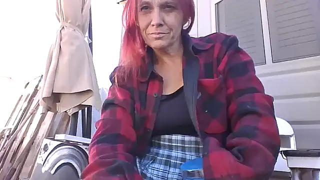 Snapshot of spundarella420 chatting on November 4, 2025, 2:21 pm spundarella420 online show from November 4, 2025, 2:21 pm