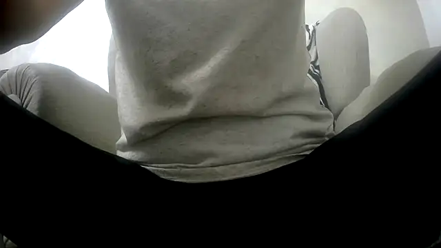 Web Lady online show from March 12, 2025, 4:56 pm