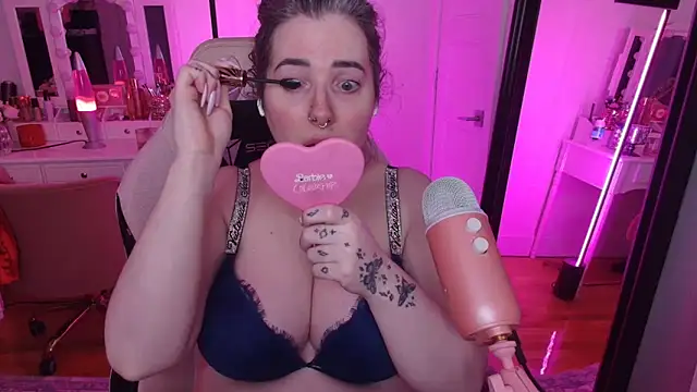 Snapshot of rachelbrooksxx chatting on December 15, 2025, 6:58 pm rachelbrooksxx online show from December 15, 2025, 6:58 pm