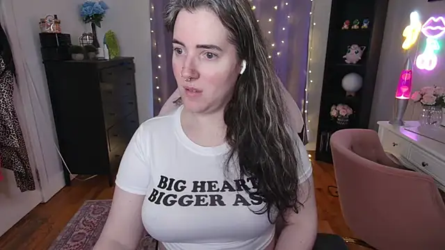 Snapshot of rachelbrooksxx chatting on March 20, 2025, 7:04 pm rachelbrooksxx online show from March 20, 2025, 7:04 pm