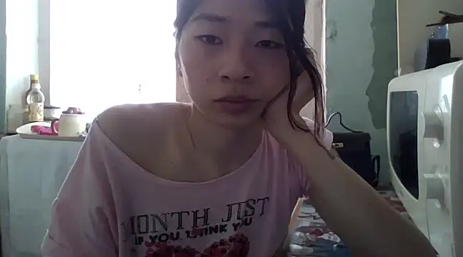 Snapshot of CarlyJoy chatting on March 21, 2025, 10:39 am CarlyJoy online show from March 21, 2025, 10:39 am