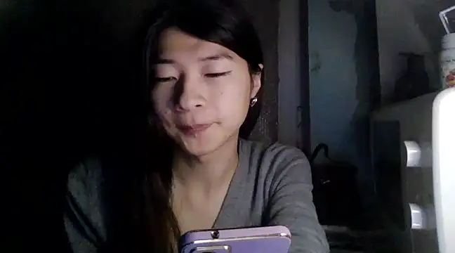 Snapshot of CarlyJoy chatting on March 9, 2025, 2:32 pm CarlyJoy online show from March 9, 2025, 2:32 pm