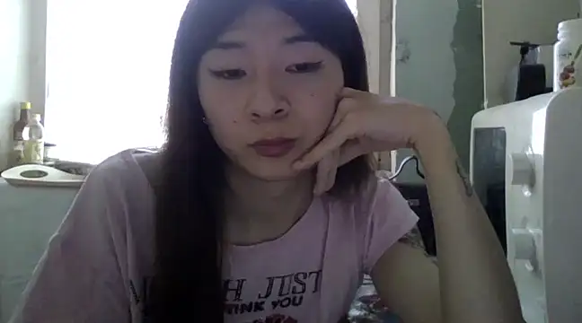 Snapshot of CarlyJoy chatting on March 13, 2025, 12:24 pm CarlyJoy online show from March 13, 2025, 12:24 pm
