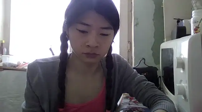 Snapshot of CarlyJoy chatting on March 10, 2025, 7:44 am CarlyJoy online show from March 10, 2025, 7:44 am