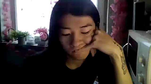 CarlyJoy online show from December 20, 2025, 9:12 am