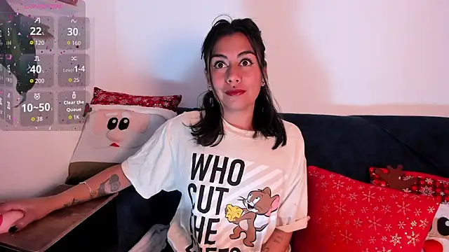 Snapshot of im_amber chatting on December 22, 2025, 12:38 pm im amber online show from December 22, 2025, 12:38 pm