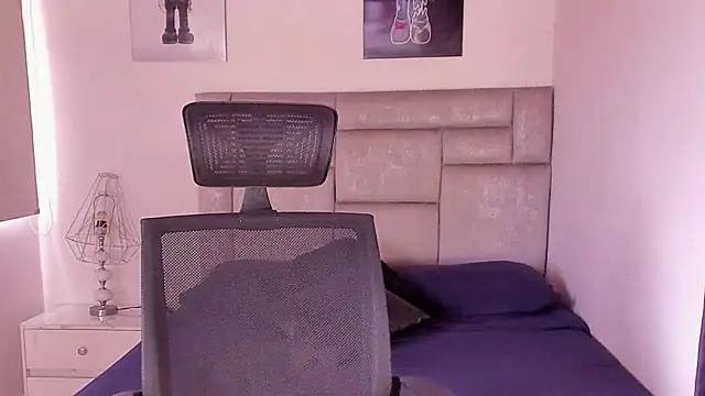 Snapshot of paul_rogerr chatting on May 26, 2026, 7:45 pm paul rogerr online show from May 26, 2026, 7:45 pm