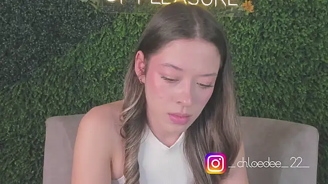 Snapshot of chloe_d chatting on October 18, 2025, 5:15 pm chloe d online show from October 18, 2025, 5:15 pm