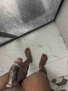 Snapshot of Tintola chatting on February 15, 2026, 12:55 am Tintola online show from February 15, 2026, 12:55 am