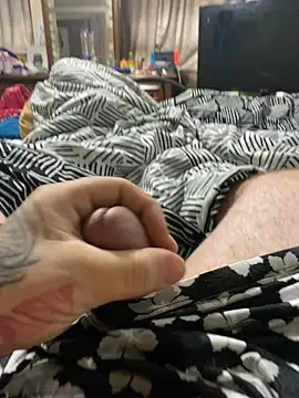 Snapshot of daddddddddyyyy chatting on January 2, 2025, 4:24 pm daddddddddyyyy online show from January 2, 2025, 4:24 pm