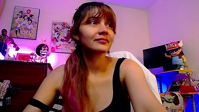 Snapshot of Pretty-10Woman chatting on December 10, 2024, 4:17 pm Pretty-10Woman online show from December 10, 2024, 4:17 pm