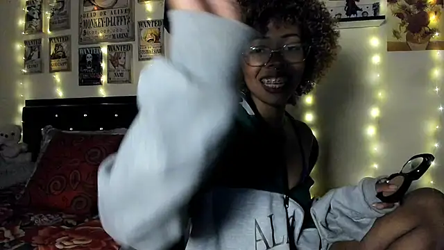 Cristal Jonasxh online show from September 29, 2025, 5:14 am